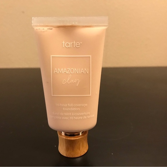 Tarte Amazonian Clay Full Coverage Foundation Cream in Fair Beige. - Picture 1 of 3